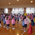 お別れ会（年長児と満3歳児・年少児）